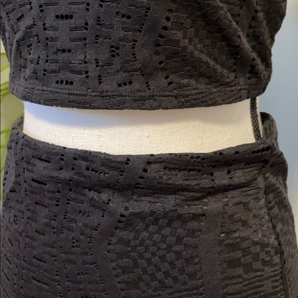 Express Crop & Midi Skirt Set - Picture 4 of 9